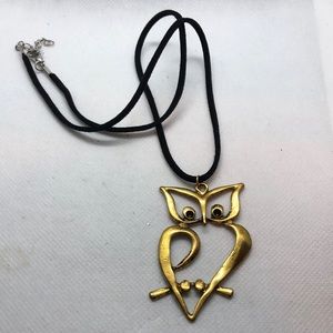 VTG Owl Pendant with suede cord